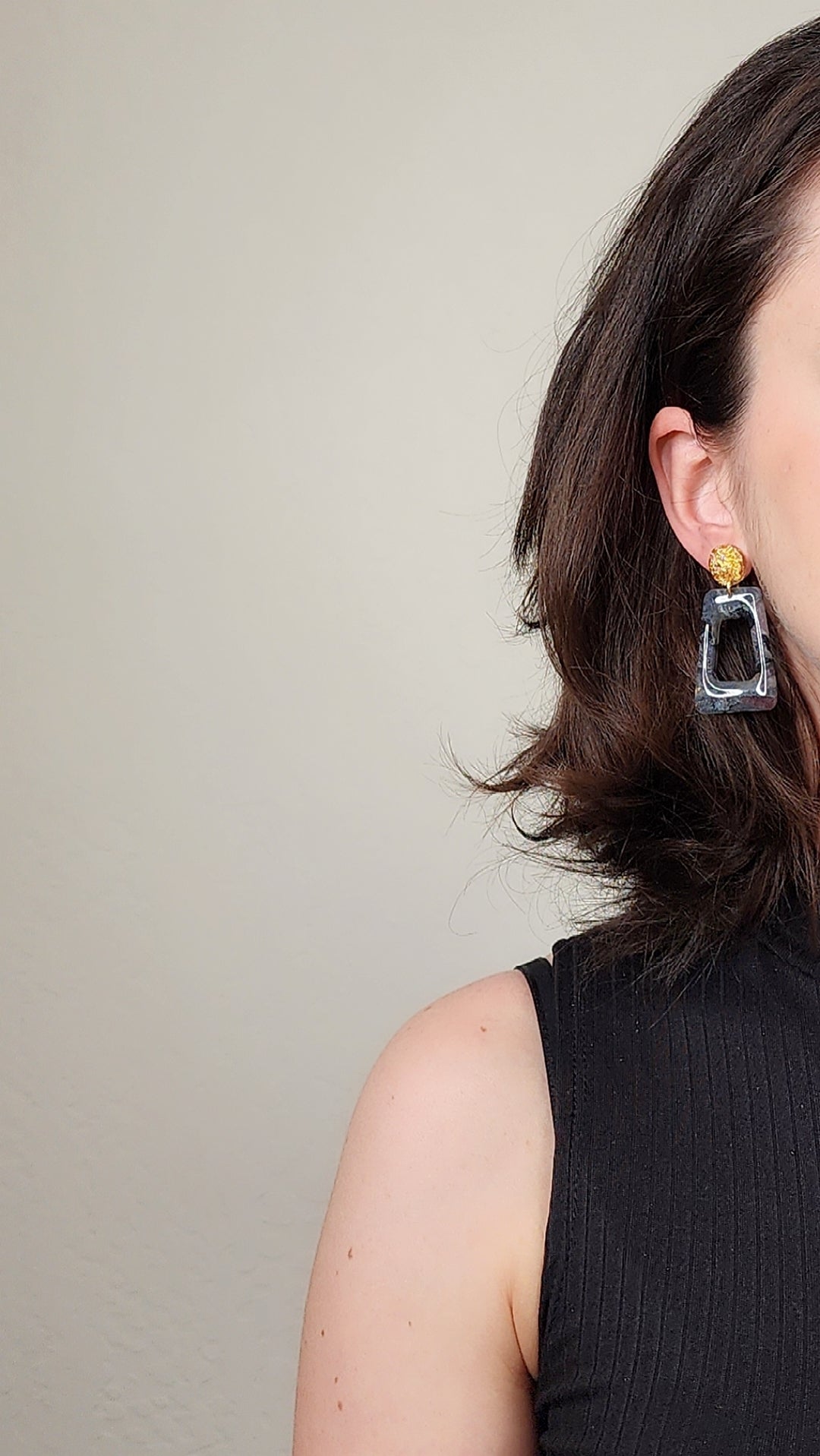 Black stone arch clay earrings