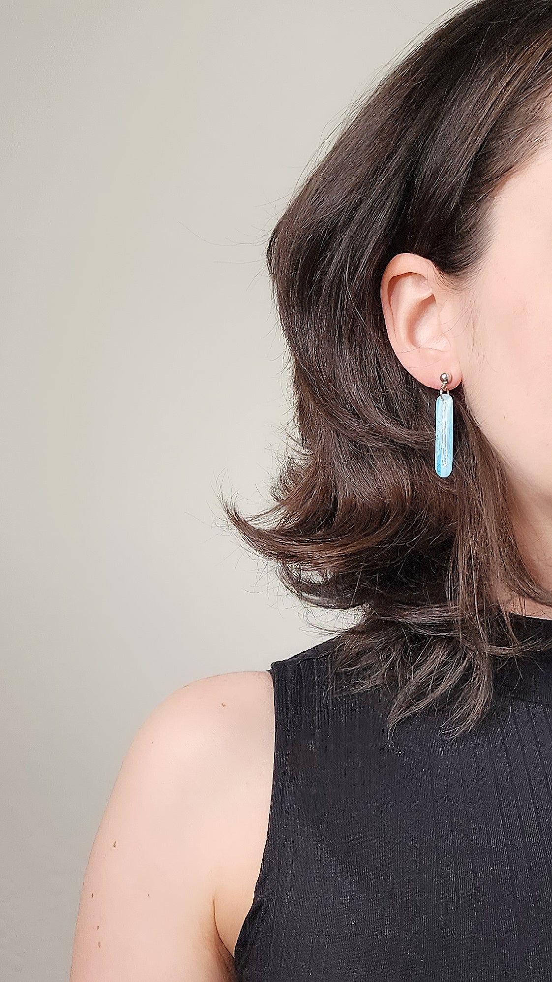 Oblong blue minimalist earrings